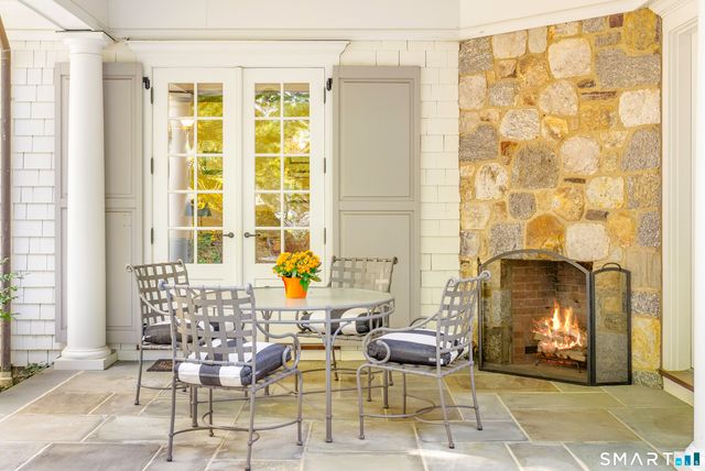 10 Cross Road, Darien, CT 06820