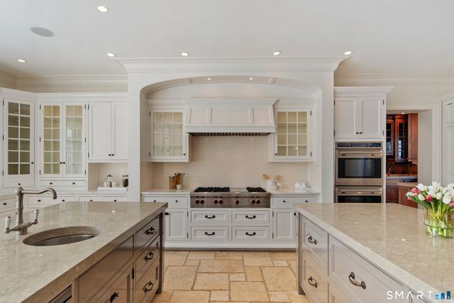 10 Cross Road, Darien, CT 06820