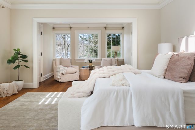 10 Cross Road, Darien, CT 06820