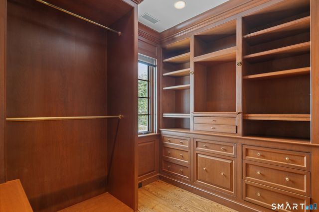 10 Cross Road, Darien, CT 06820