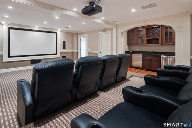 10 Cross Road, Darien, CT 06820