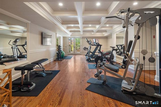 10 Cross Road, Darien, CT 06820