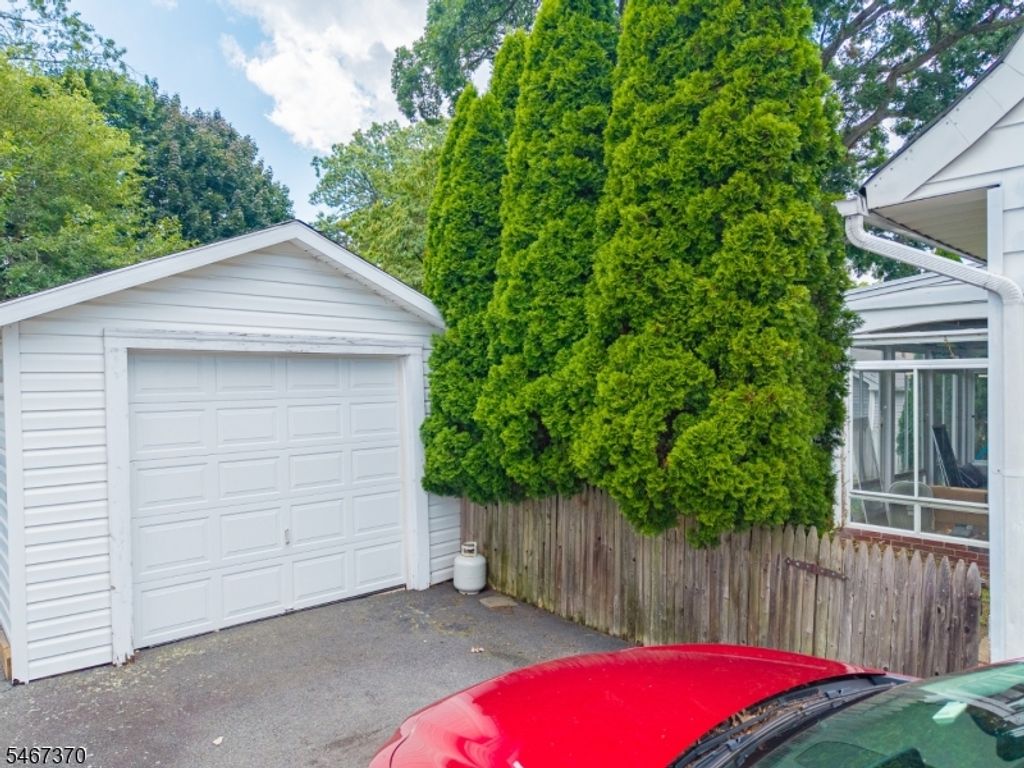 326 Rea Ave, Hawthorne Boro, NJ 07506 — photo 4