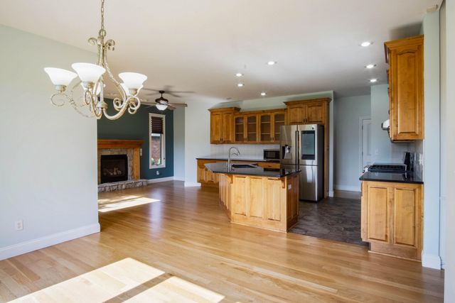 5998 S Parkhaven Lane, Springfield, MO 65810