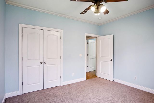 5998 S Parkhaven Lane, Springfield, MO 65810