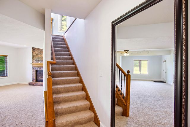 5998 S Parkhaven Lane, Springfield, MO 65810