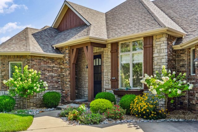 5998 S Parkhaven Lane, Springfield, MO 65810