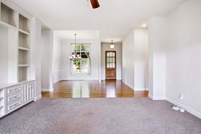 5998 S Parkhaven Lane, Springfield, MO 65810