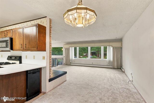 2416 Spurr Lane, Anchorage, AK 99501