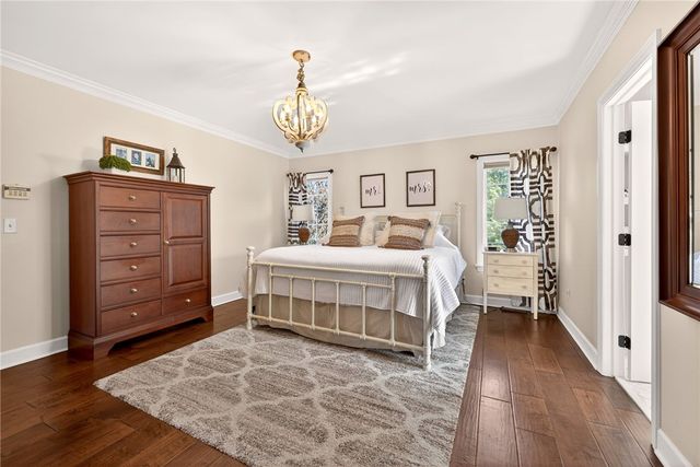 33 Sunrise Hill, Pittsford, NY 14534