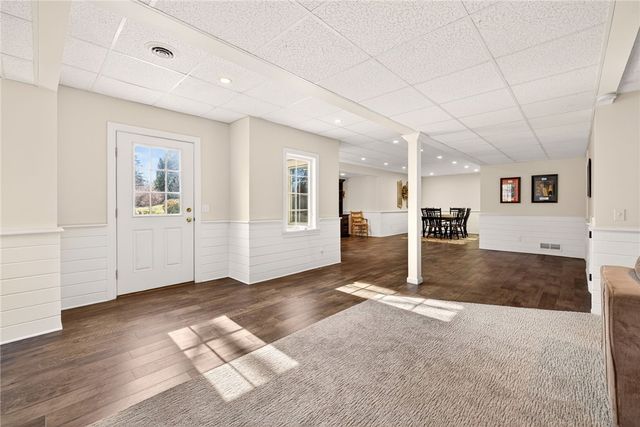 33 Sunrise Hill, Pittsford, NY 14534