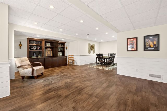 33 Sunrise Hill, Pittsford, NY 14534