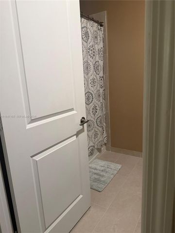 11094 W 33rd Way, Hialeah, FL 33018