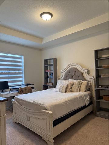 11094 W 33rd Way, Hialeah, FL 33018