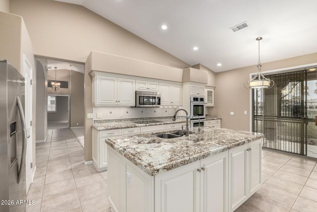 648 S ROANOKE Street, Gilbert, AZ 85296