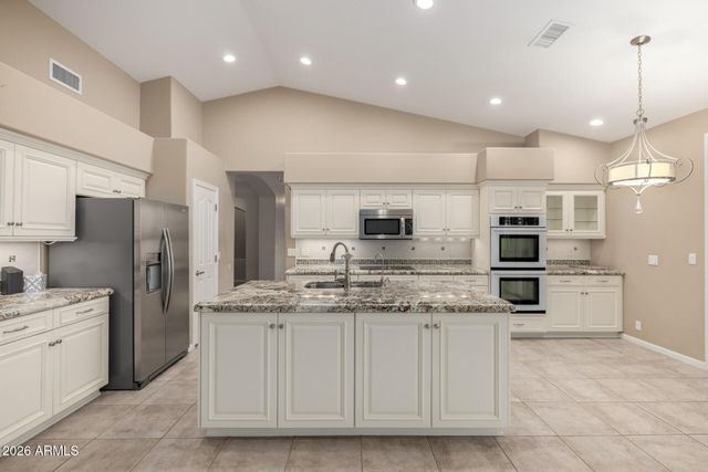 648 S ROANOKE Street, Gilbert, AZ 85296