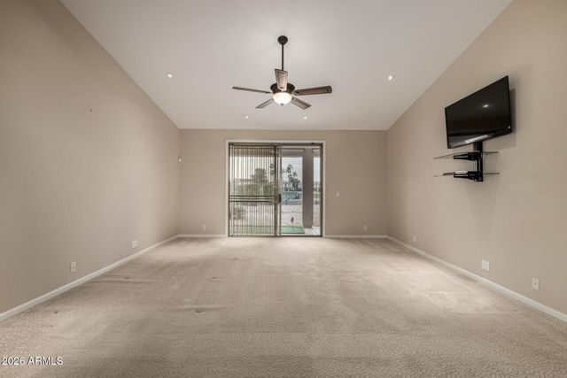 648 S ROANOKE Street, Gilbert, AZ 85296