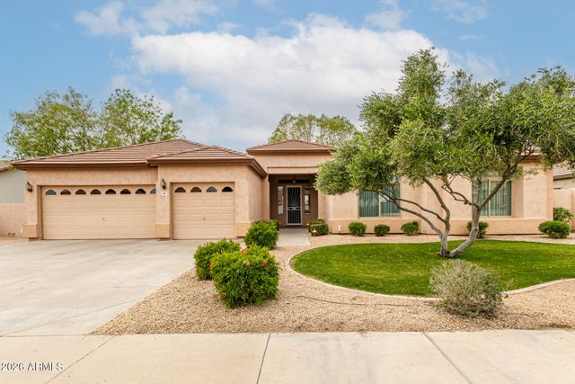 648 S ROANOKE Street, Gilbert, AZ 85296