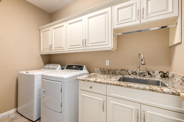 648 S ROANOKE Street, Gilbert, AZ 85296