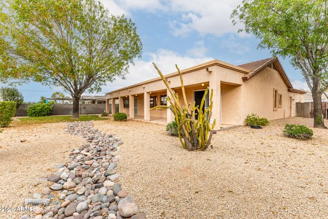 648 S ROANOKE Street, Gilbert, AZ 85296