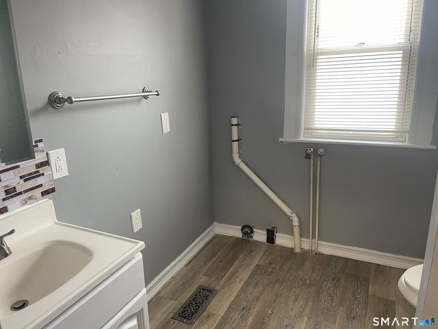 692 Enfield Street, Enfield, CT 06082