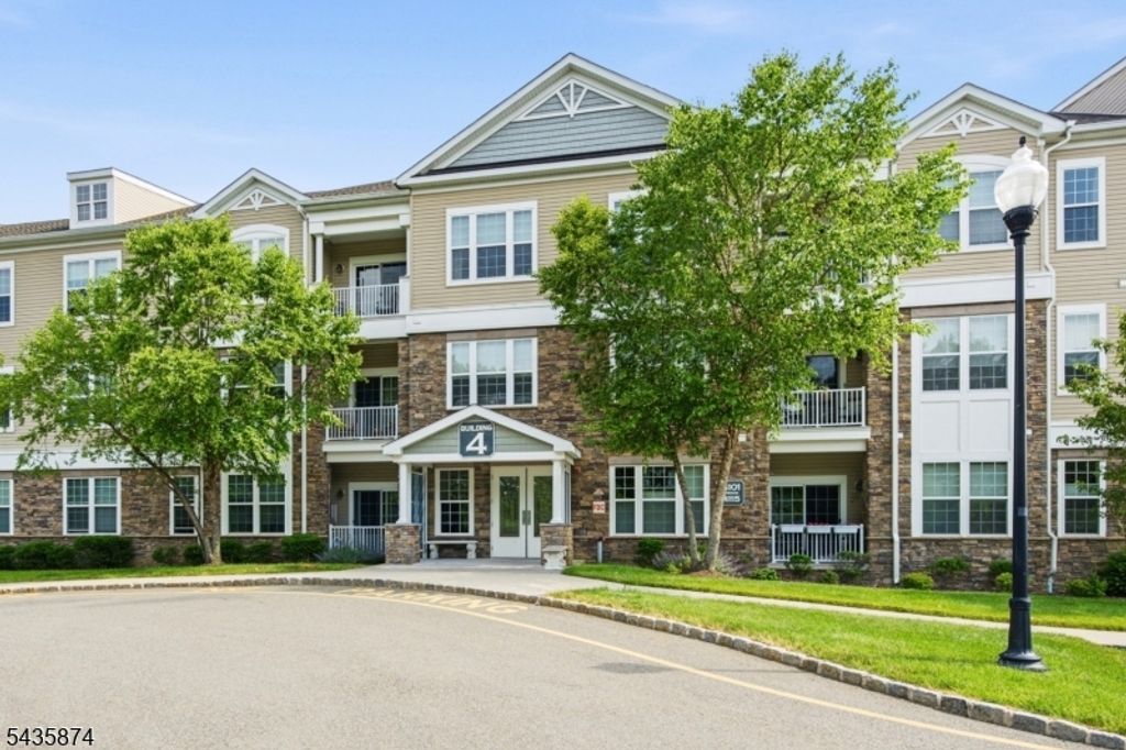 4206 Hoover Ln 206, Rockaway Twp., NJ 07885