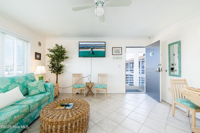 15 Nathan Street Unit 307, Wrightsville Beach, NC 28480