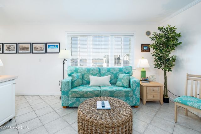 15 Nathan Street Unit 307, Wrightsville Beach, NC 28480