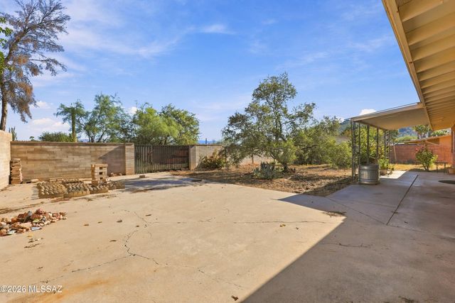 2544 W Calle Tonala, Tucson, AZ 85745