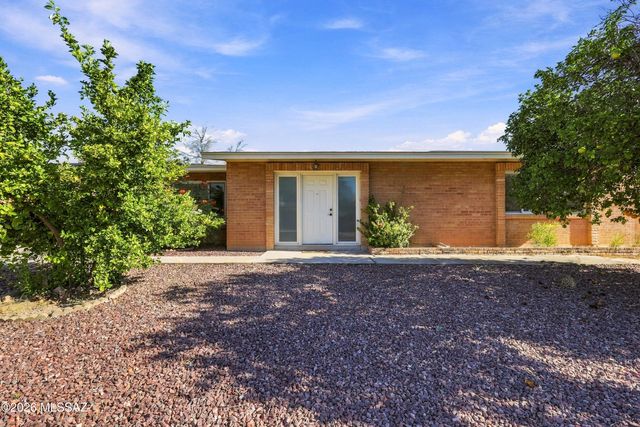 2544 W Calle Tonala, Tucson, AZ 85745