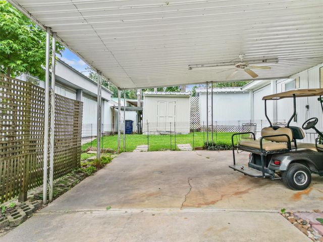 122 N Panuco Drive, Trinity, TX 75862