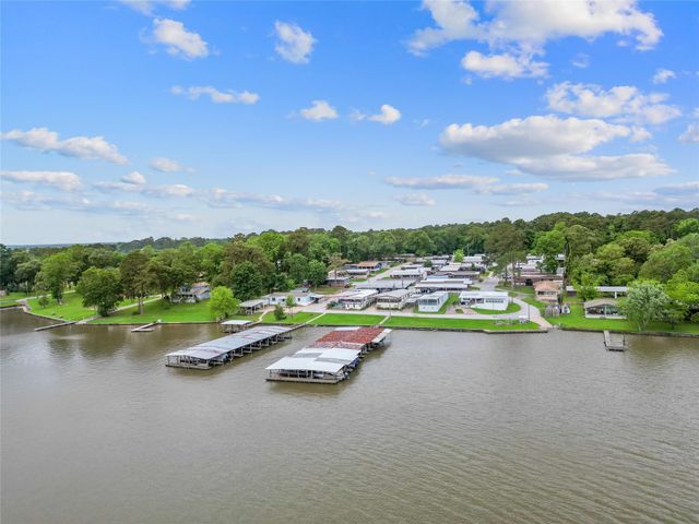 122 N Panuco Drive, Trinity, TX 75862