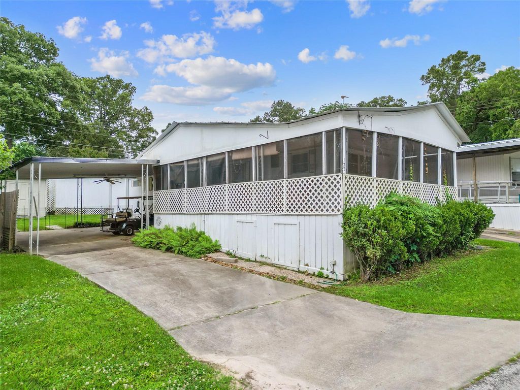 122 N Panuco Drive, Trinity, TX 75862