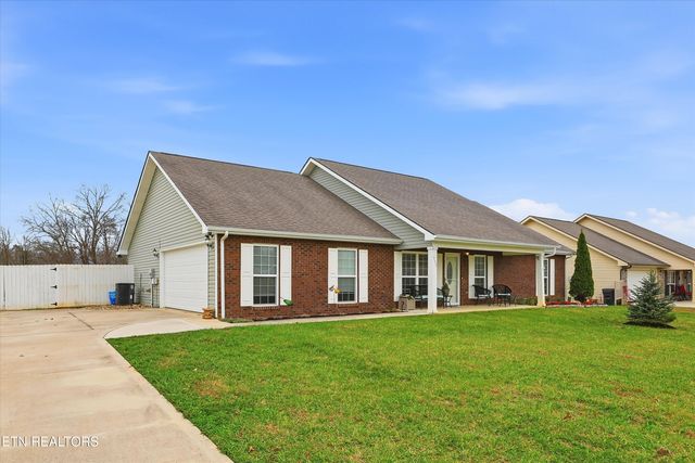 530 Roper Way, Walland, TN 37886