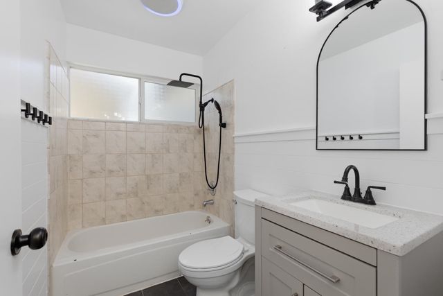 404 Mesa St, Wheatland, CA 95692