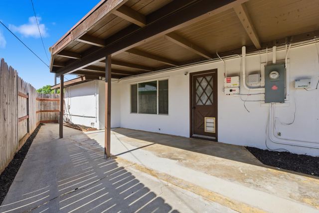 404 Mesa St, Wheatland, CA 95692