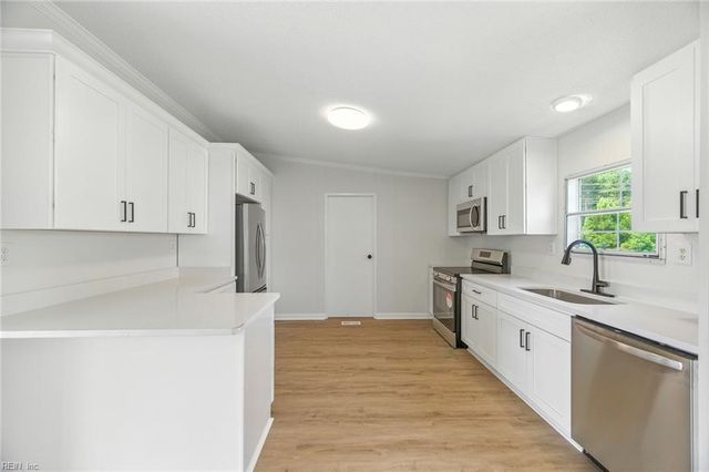 2349 Skeetertown RD, Suffolk, VA 23434