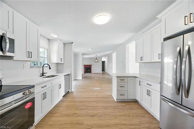 2349 Skeetertown RD, Suffolk, VA 23434