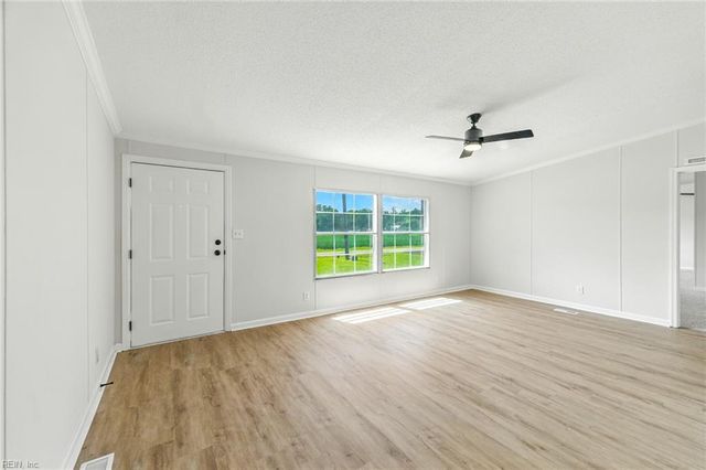 2349 Skeetertown RD, Suffolk, VA 23434