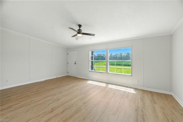 2349 Skeetertown RD, Suffolk, VA 23434
