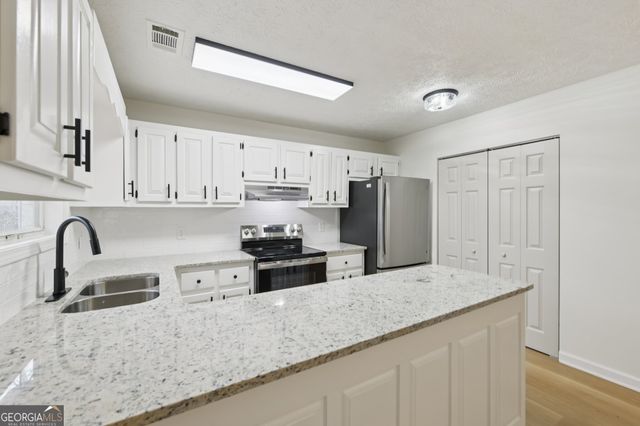 333 Whiskey Still Drive, Cleveland, GA 30528