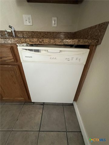 607 N 20th Street, Killeen, TX 76541
