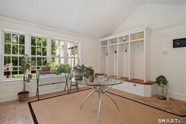 25 Father Peters Lane, New Canaan, CT 06840