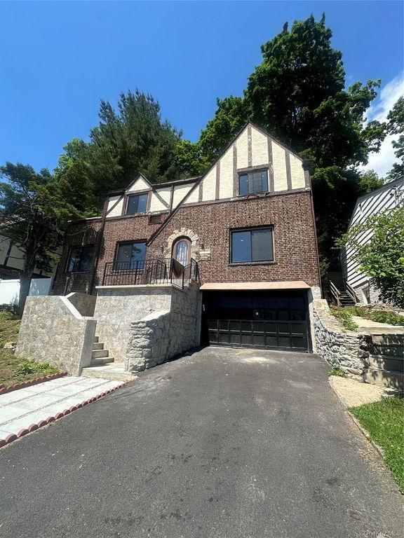 55 Brookdale Drive, Yonkers, NY 10710
