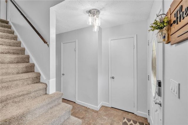 5144 Edon Hall LN, Virginia Beach, VA 23464