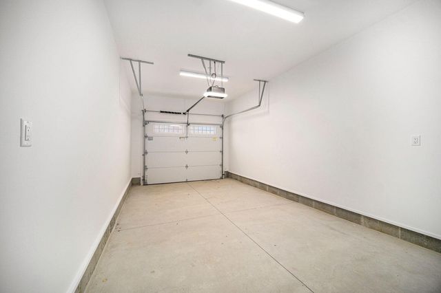 635 Woodland Drive, Dexter, MI 48130