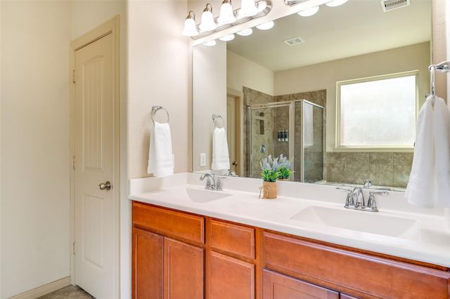 8470 Coral Cove Pass Lane, Conroe, TX 77304