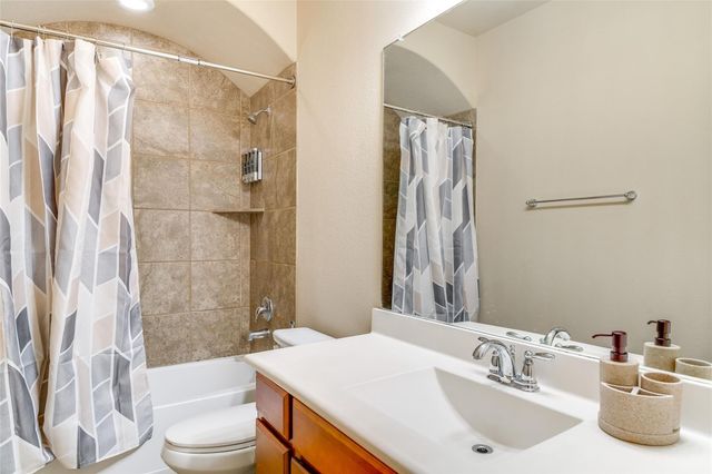 8470 Coral Cove Pass Lane, Conroe, TX 77304