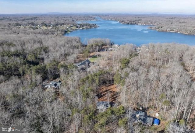 923 ANNA COVES BLVD, Mineral, VA 23117