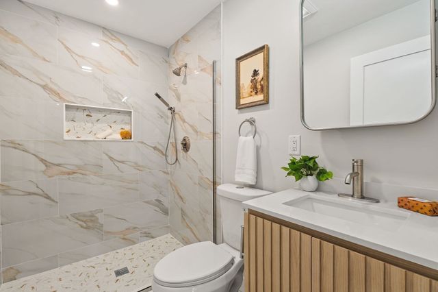18 Yale Terrace 2, Boston, MA 02130